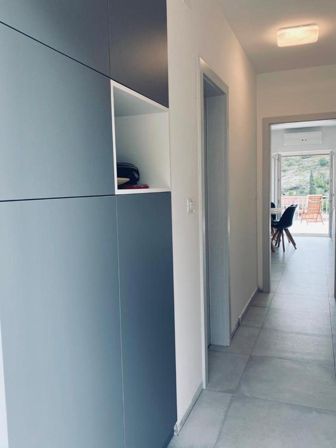 New Apartment With Panoramic View Stomorska Exteriör bild